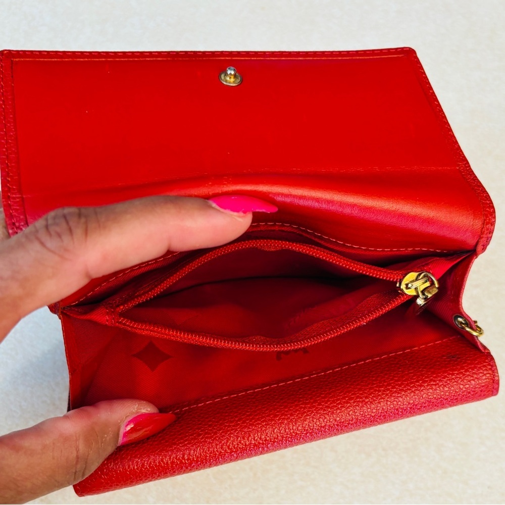 MCM Motifs Red w/Golden Hardware Med Trifold Wallet: J9498, EUC - Picture 10 of 15